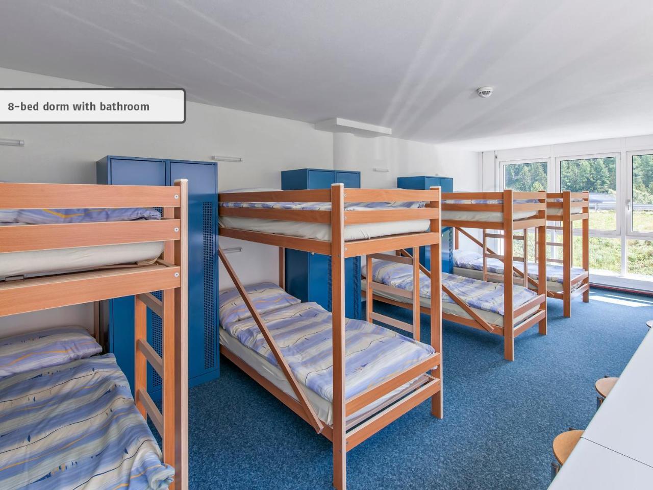 Hostel Inn Lodge Челерина Экстерьер фото